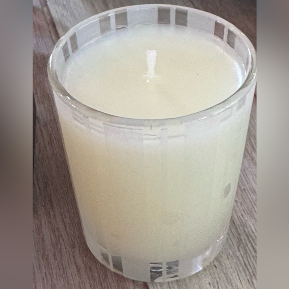 NEST NEW YORK Candle 2oz votive glass. Moroccan Amber scent. Made in USA - Picture 5 of 8